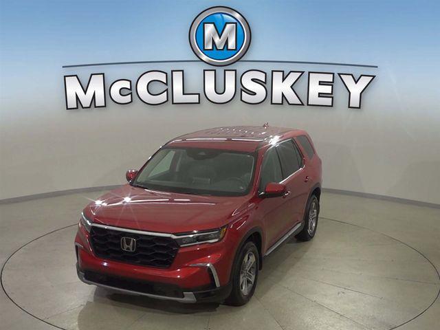 used 2023 Honda Pilot car, priced at $40,387