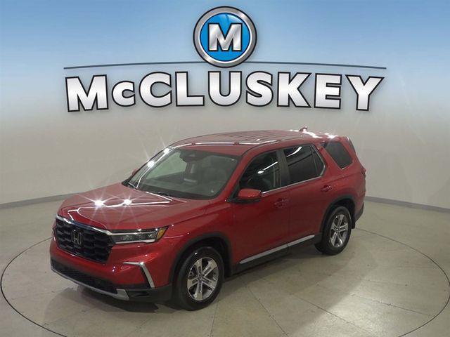 used 2023 Honda Pilot car, priced at $40,387