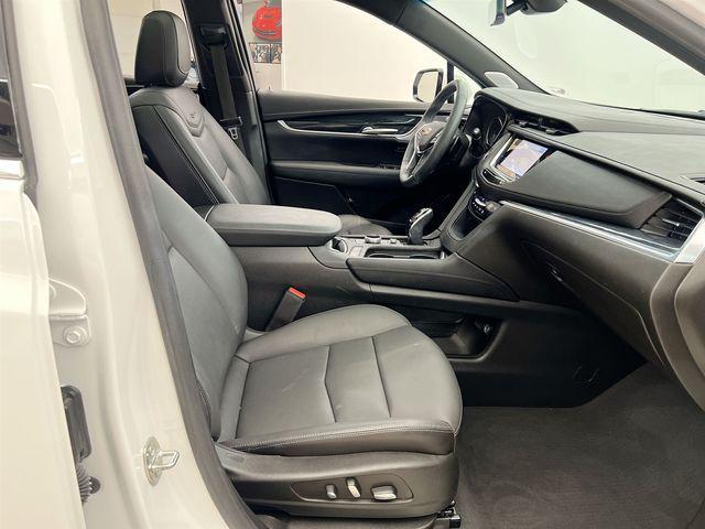 used 2024 Cadillac XT5 car, priced at $34,887