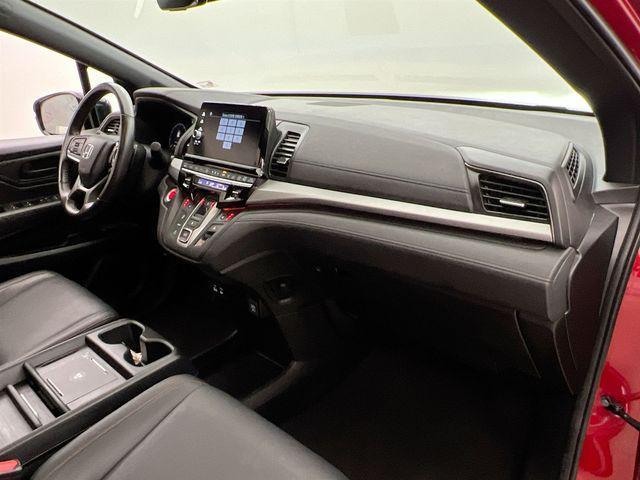 used 2025 Honda Odyssey car, priced at $42,387