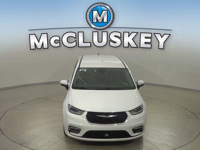 used 2023 Chrysler Pacifica car, priced at $29,387