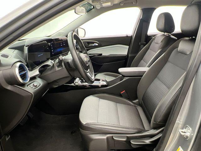 used 2025 Chevrolet Trax car, priced at $28,387