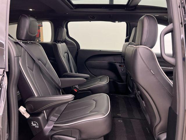 used 2025 Chrysler Pacifica car, priced at $47,387