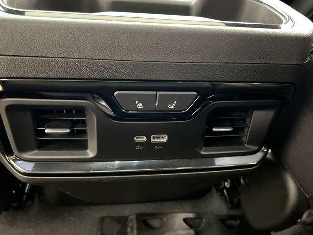 used 2022 GMC Sierra 1500 car, priced at $50,387