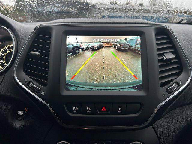 used 2023 Jeep Cherokee car, priced at $21,604