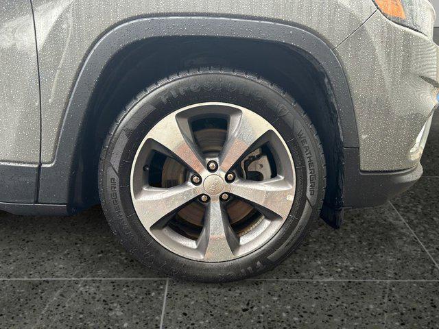 used 2020 Jeep Cherokee car, priced at $14,988