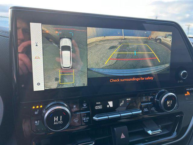 used 2025 Toyota Highlander car, priced at $51,989