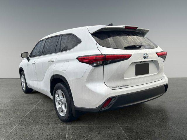 used 2023 Toyota Highlander Hybrid car, priced at $35,549