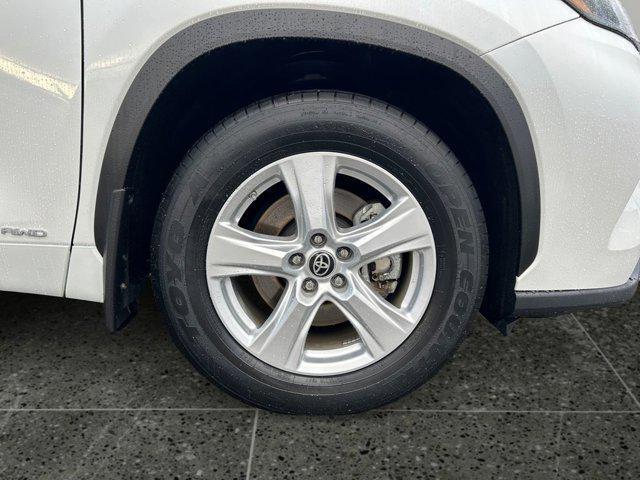 used 2023 Toyota Highlander Hybrid car, priced at $35,549