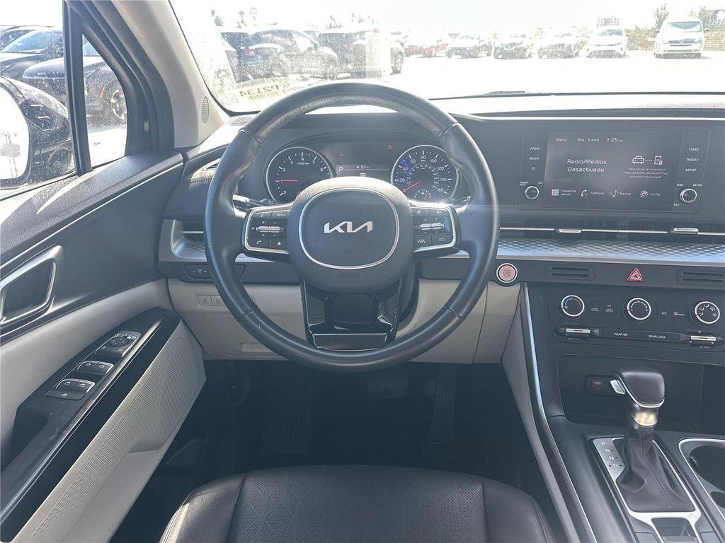 used 2024 Kia Carnival car, priced at $29,745