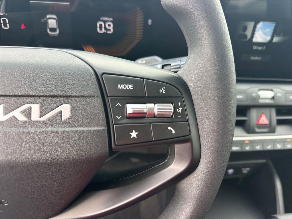 new 2025 Kia K4 car, priced at $23,295