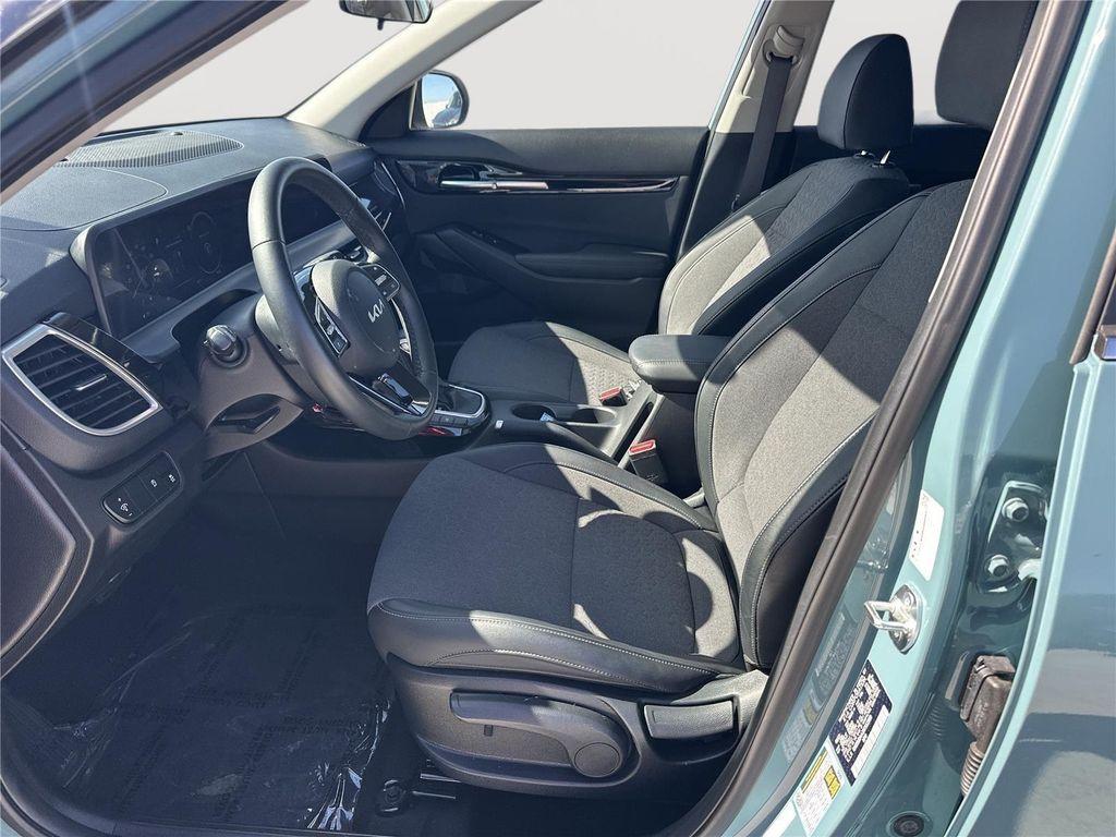 used 2024 Kia Seltos car, priced at $20,550