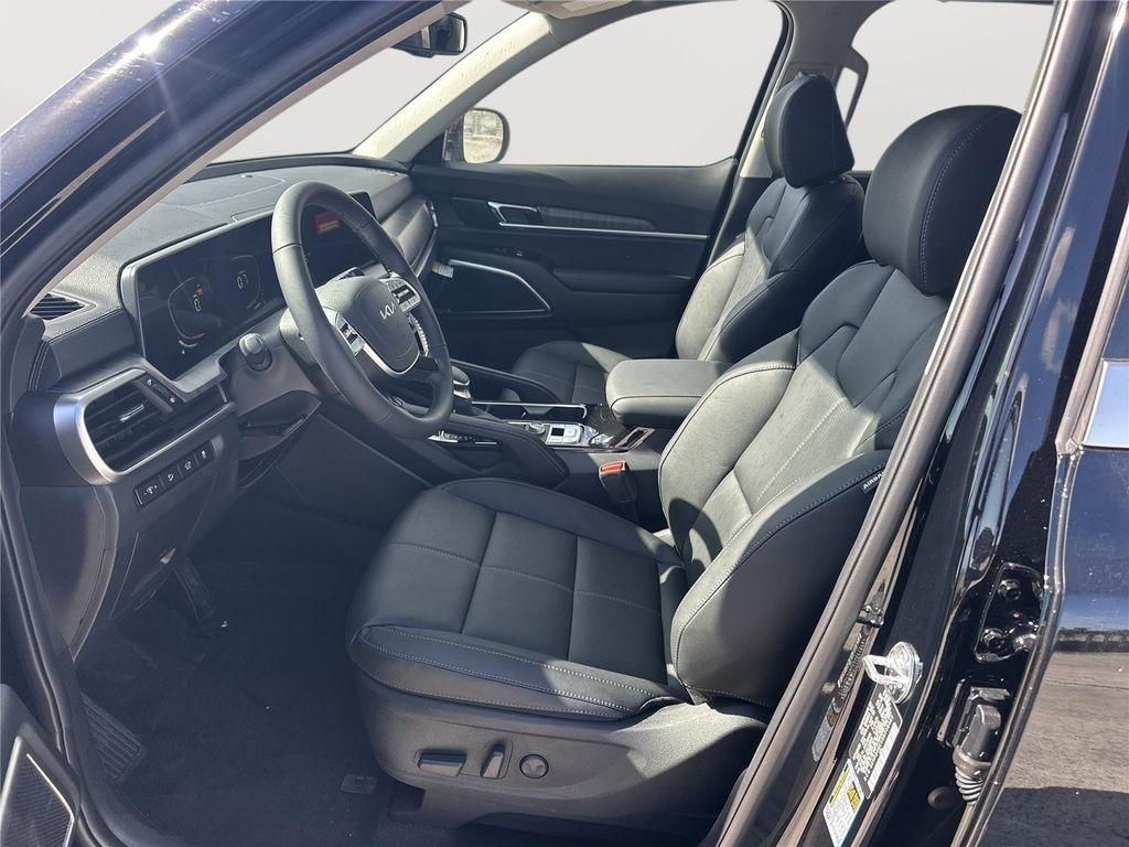 new 2025 Kia Telluride car, priced at $43,708