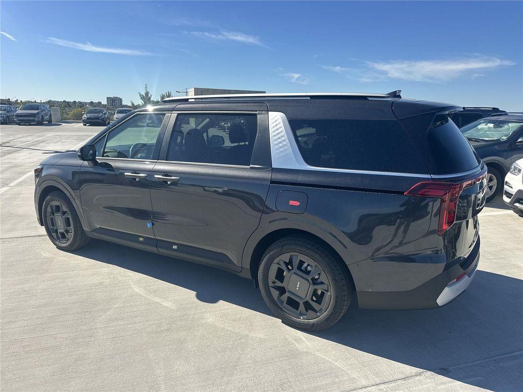 new 2026 Kia Carnival Hybrid car, priced at $43,875