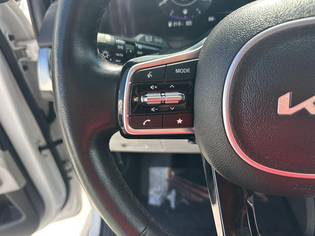 used 2023 Kia Carnival car, priced at $34,338