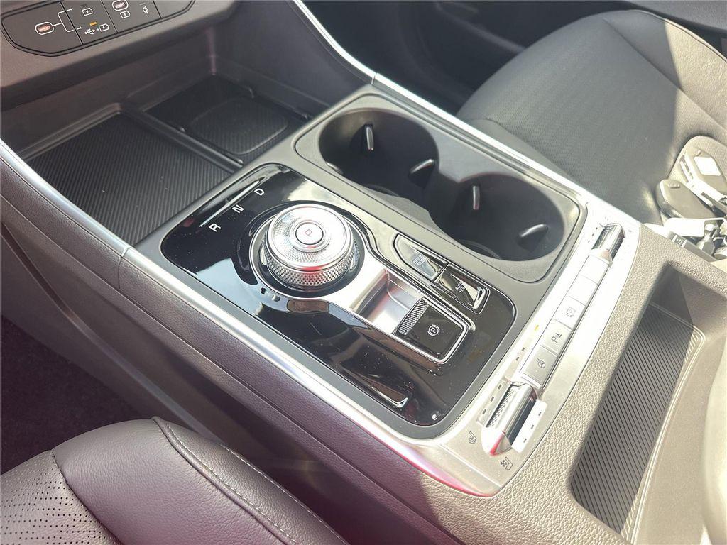 new 2026 Kia Carnival Hybrid car, priced at $52,244