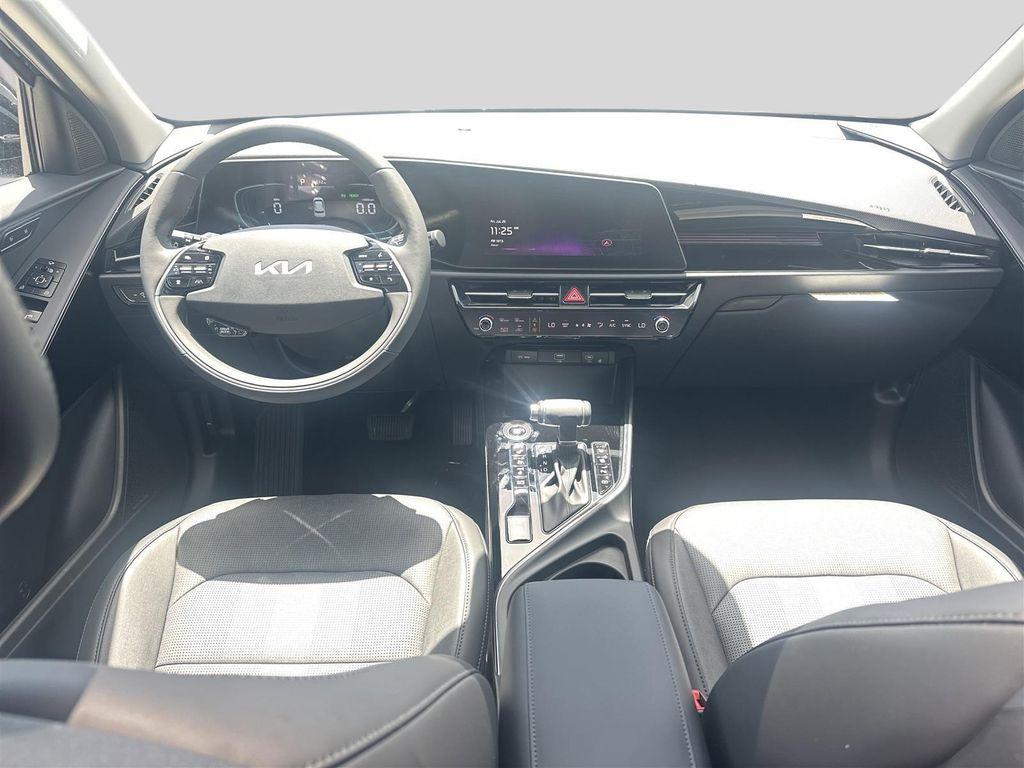 new 2025 Kia Niro car, priced at $32,297