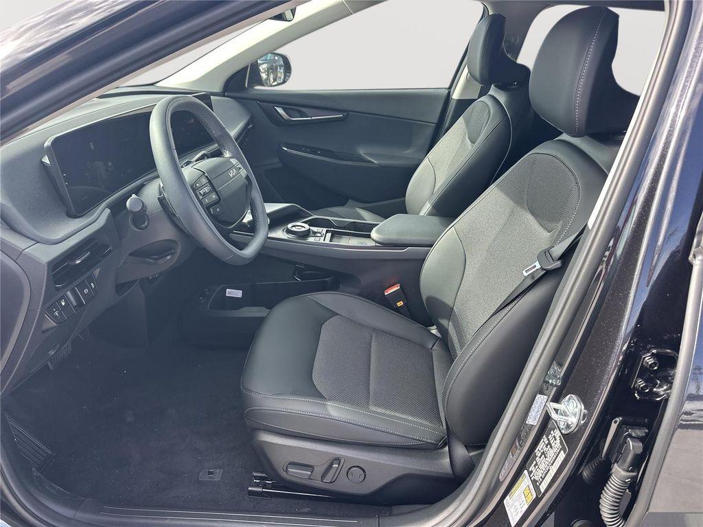 new 2025 Kia EV6 car, priced at $53,040