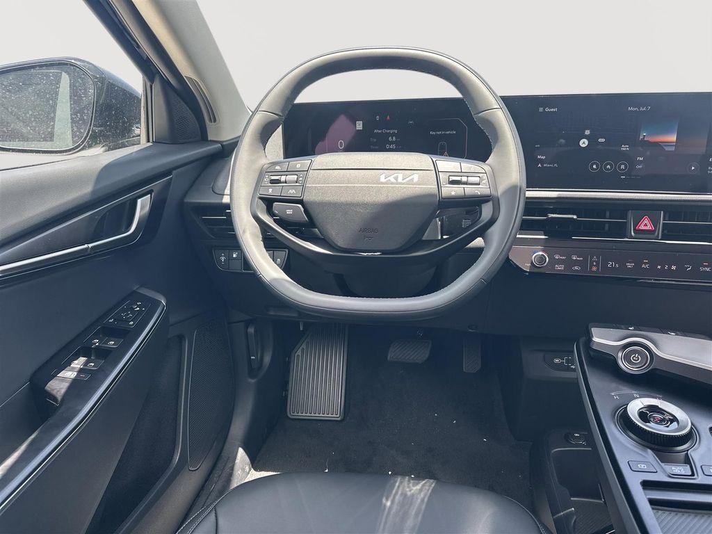 new 2025 Kia EV6 car, priced at $46,676