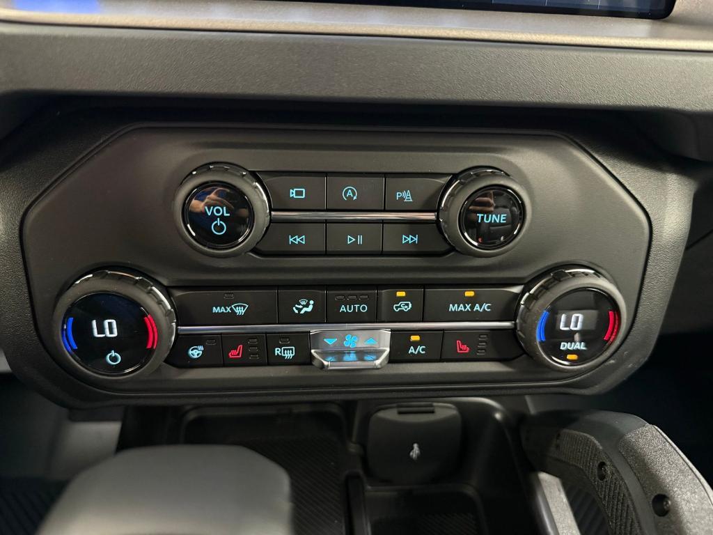 new 2025 Ford Bronco car, priced at $59,759