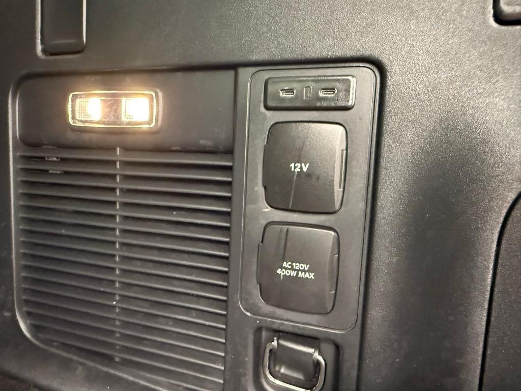 used 2025 Ford Expedition Max car, priced at $73,735