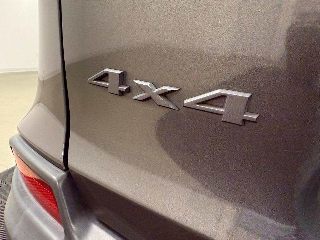 used 2019 Jeep Cherokee car, priced at $17,462