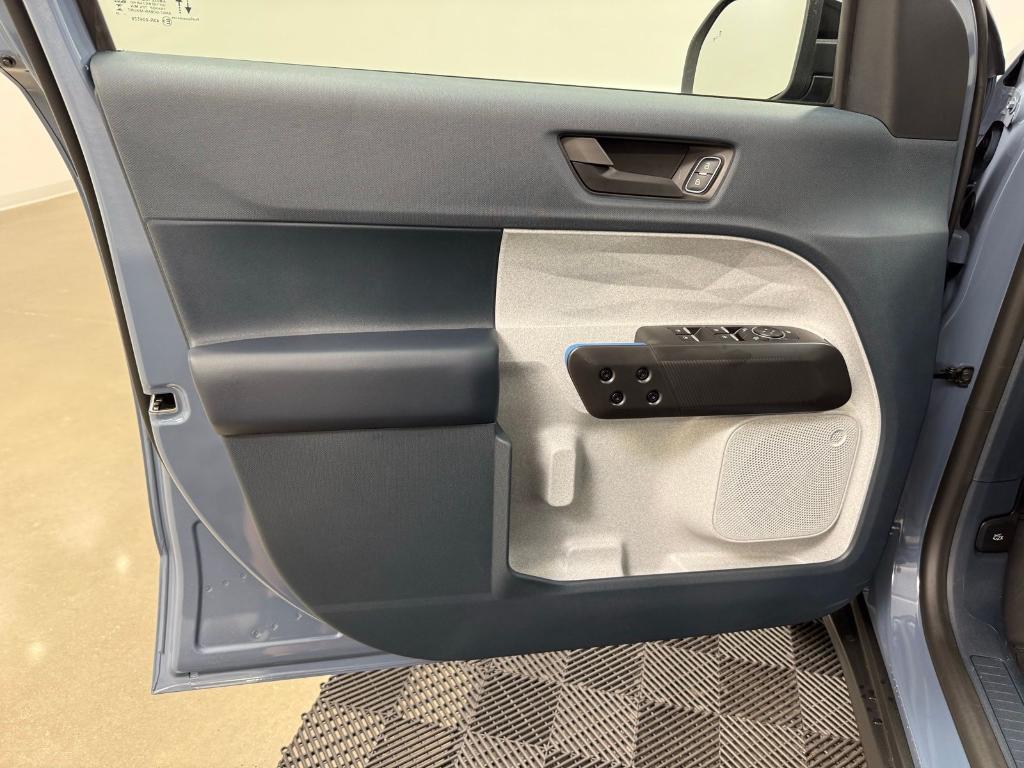 new 2025 Ford Maverick car, priced at $35,998