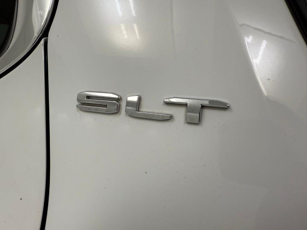 used 2023 GMC Acadia car, priced at $22,880