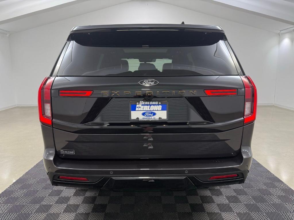 new 2025 Ford Expedition car, priced at $80,380