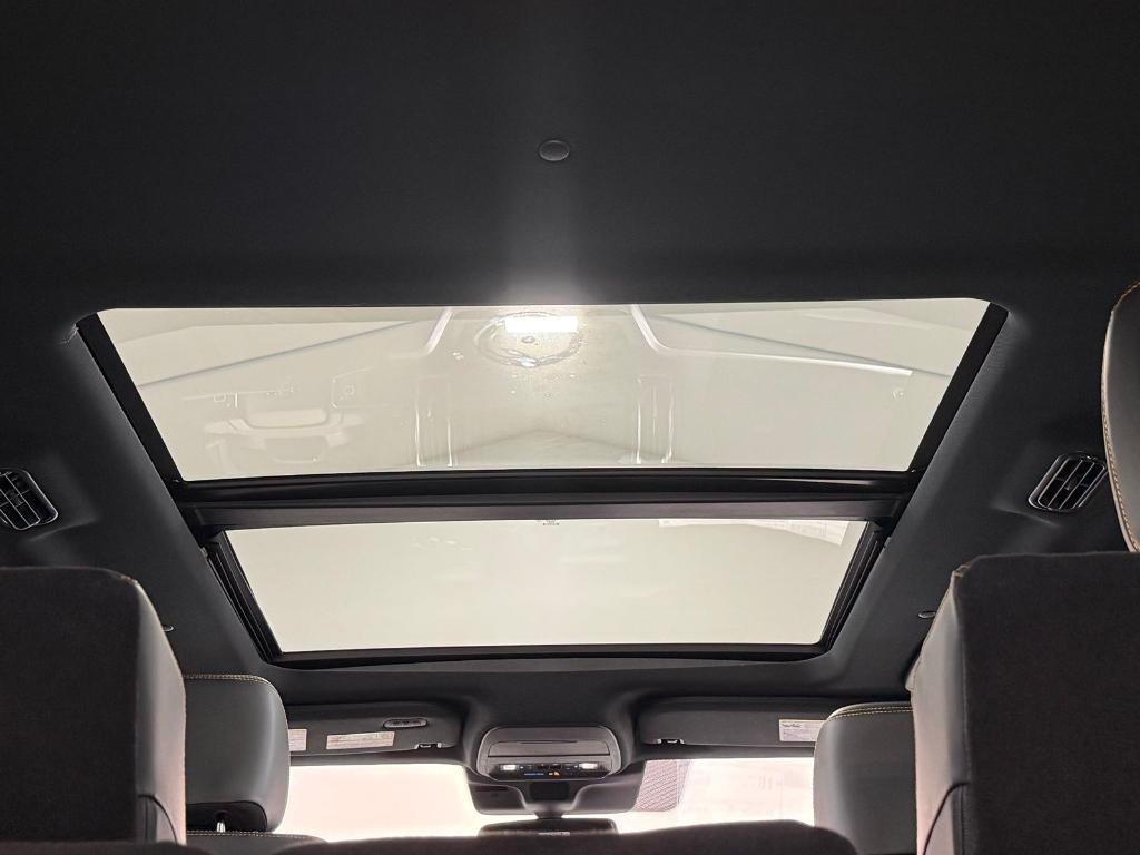 new 2025 Ford Expedition car, priced at $80,380