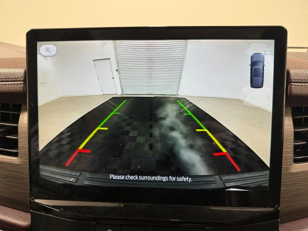 used 2024 Ford Expedition car, priced at $49,380