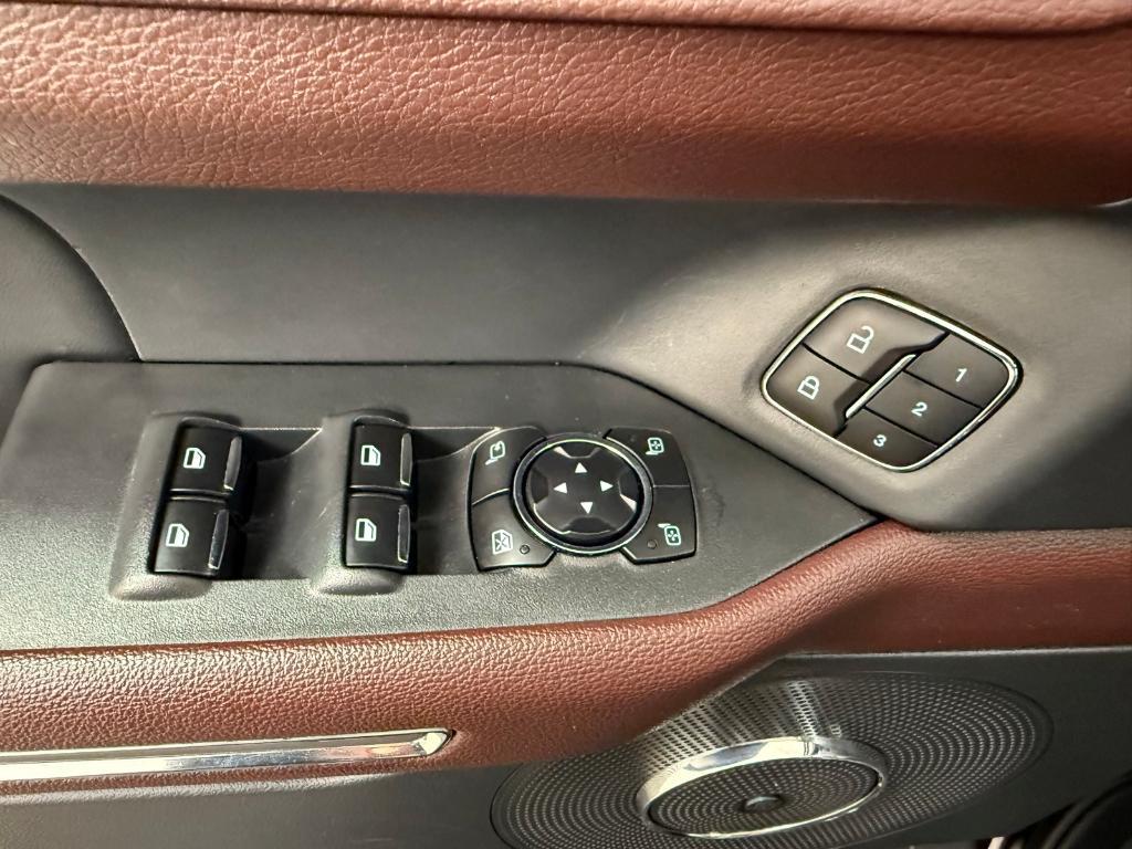 used 2024 Ford Expedition car, priced at $49,380