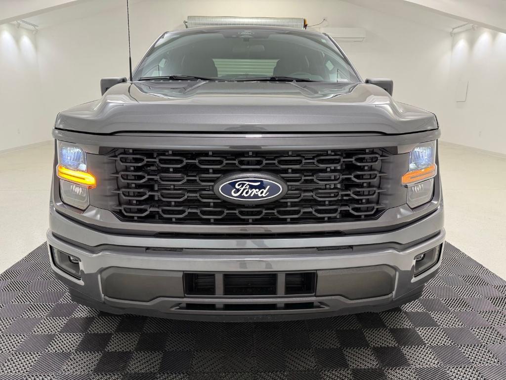 new 2026 Ford F-150 car, priced at $43,580