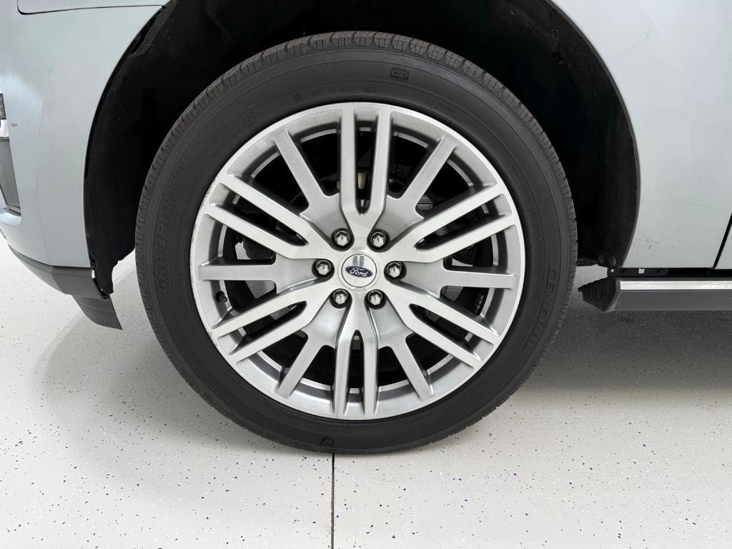 used 2024 Ford Expedition car, priced at $47,880