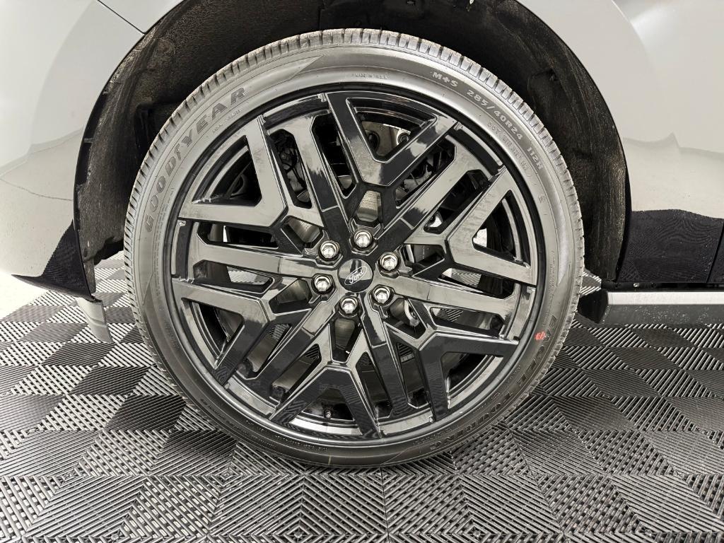 new 2026 Ford Expedition car, priced at $84,690