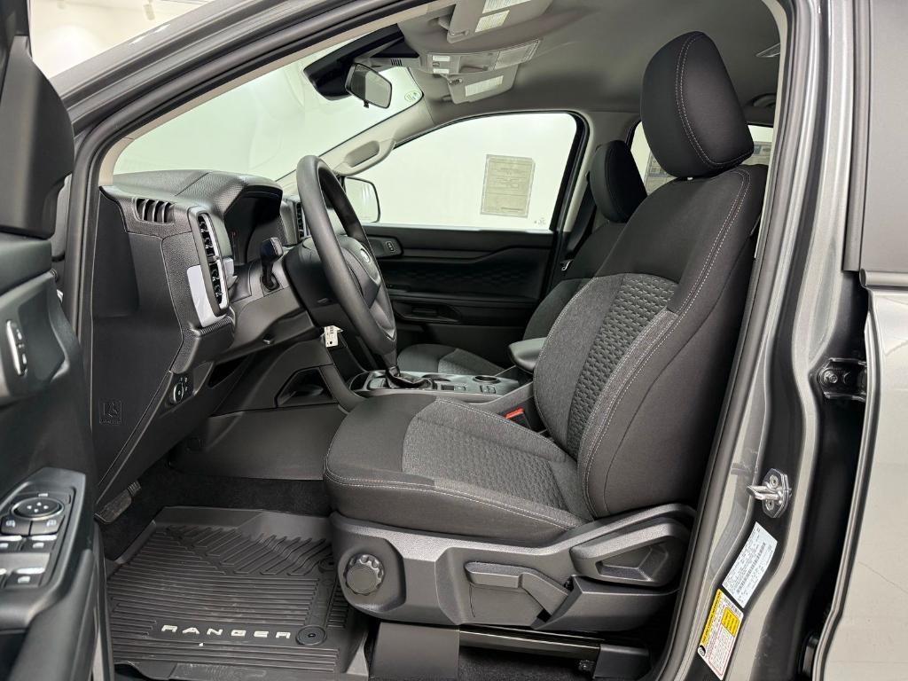 new 2025 Ford Ranger car, priced at $33,664