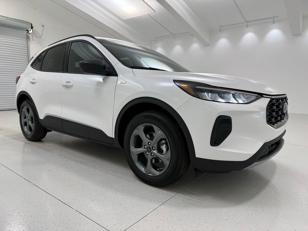 new 2026 Ford Escape car, priced at $31,476