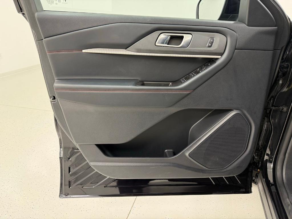 used 2025 Ford Explorer car, priced at $40,980