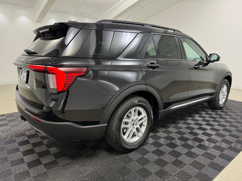 new 2025 Ford Explorer car, priced at $40,086