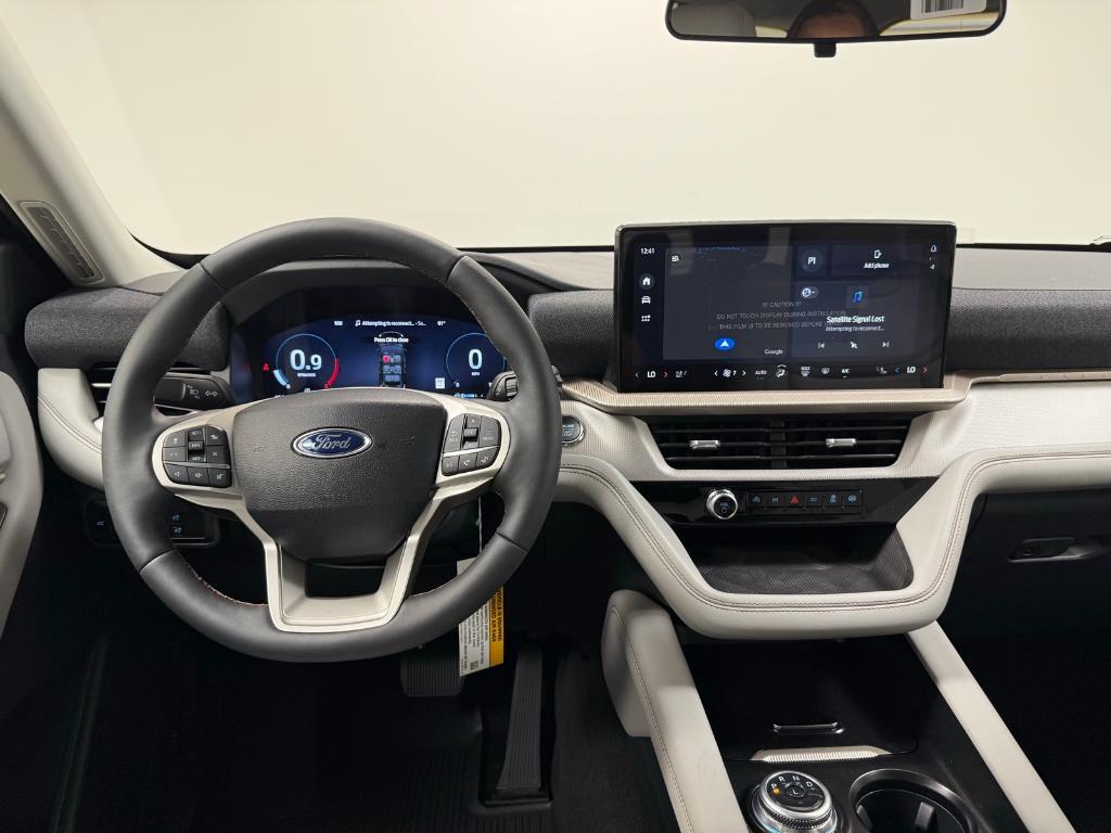 new 2025 Ford Explorer car, priced at $40,086