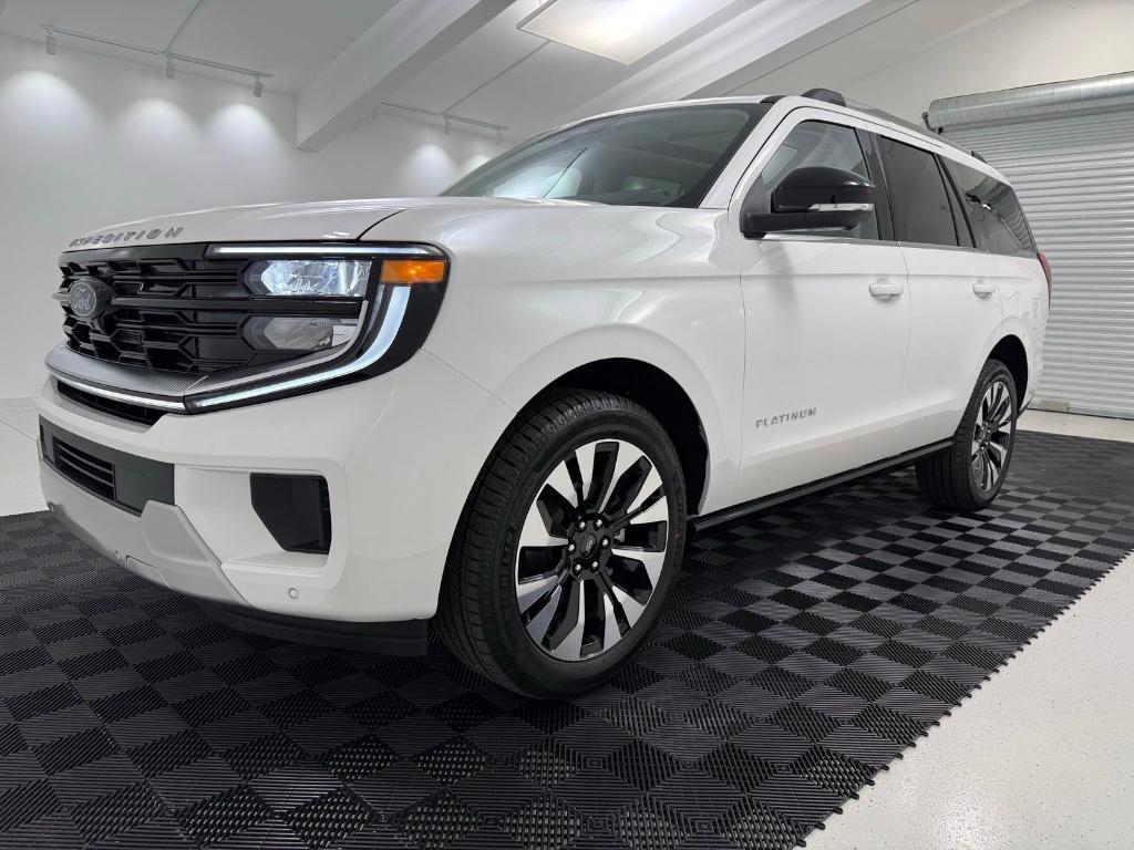 new 2026 Ford Expedition car, priced at $80,042