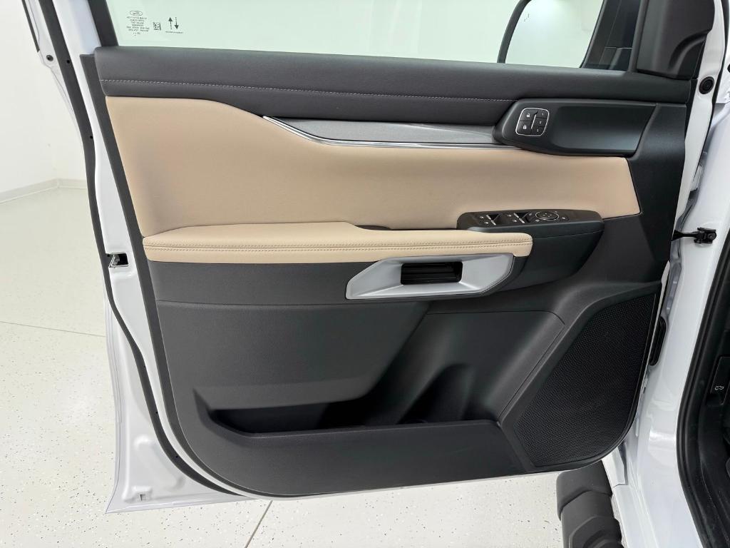 new 2025 Ford Ranger car, priced at $50,158