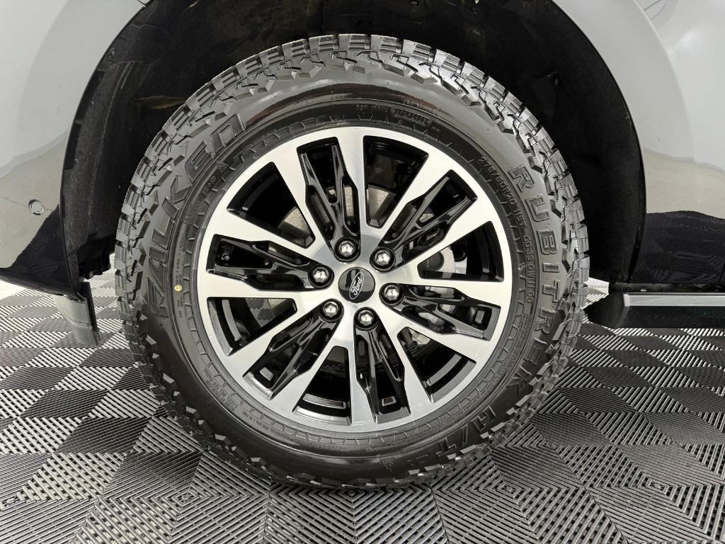 used 2025 Ford Expedition car, priced at $72,480