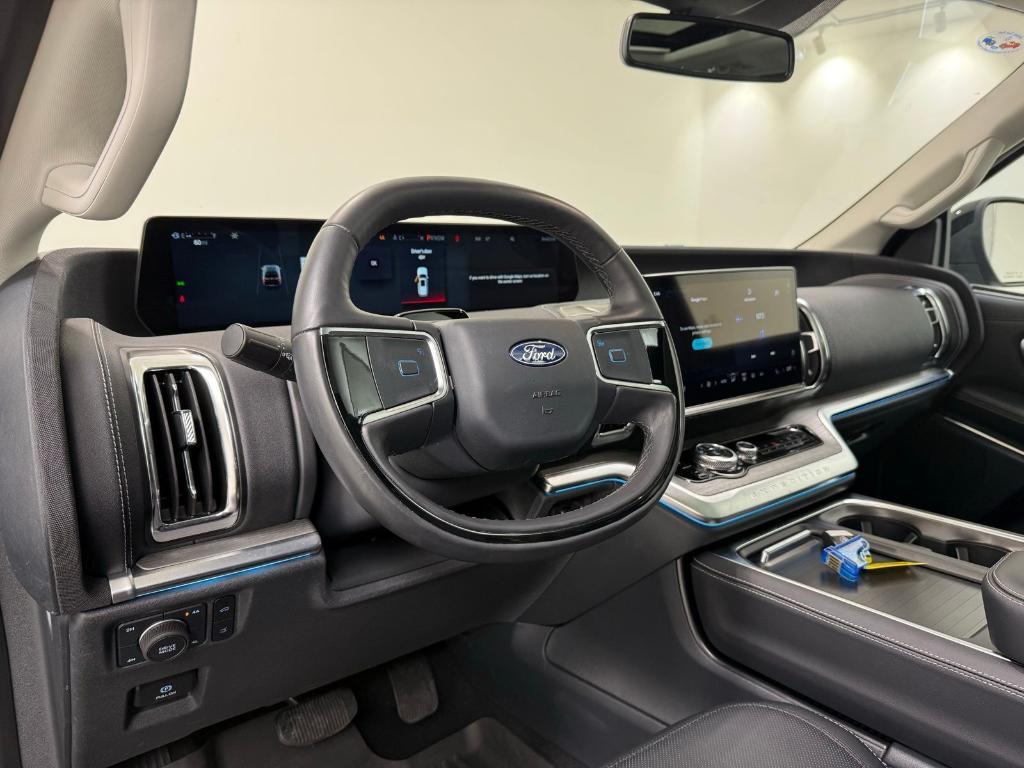 used 2025 Ford Expedition car, priced at $72,480