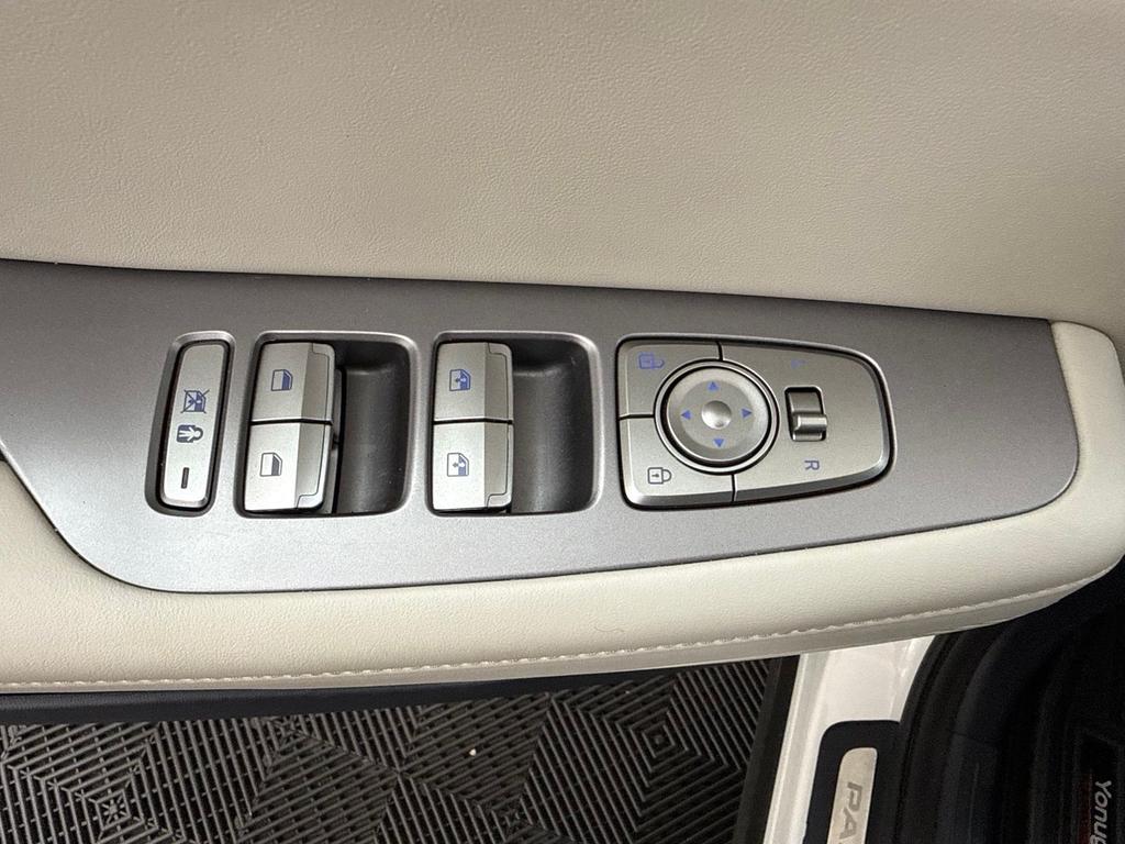 used 2025 Hyundai Palisade car, priced at $39,880