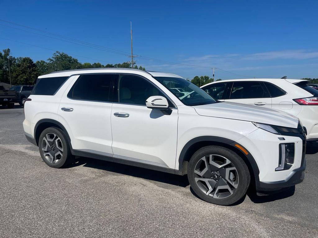 used 2025 Hyundai Palisade car, priced at $39,880