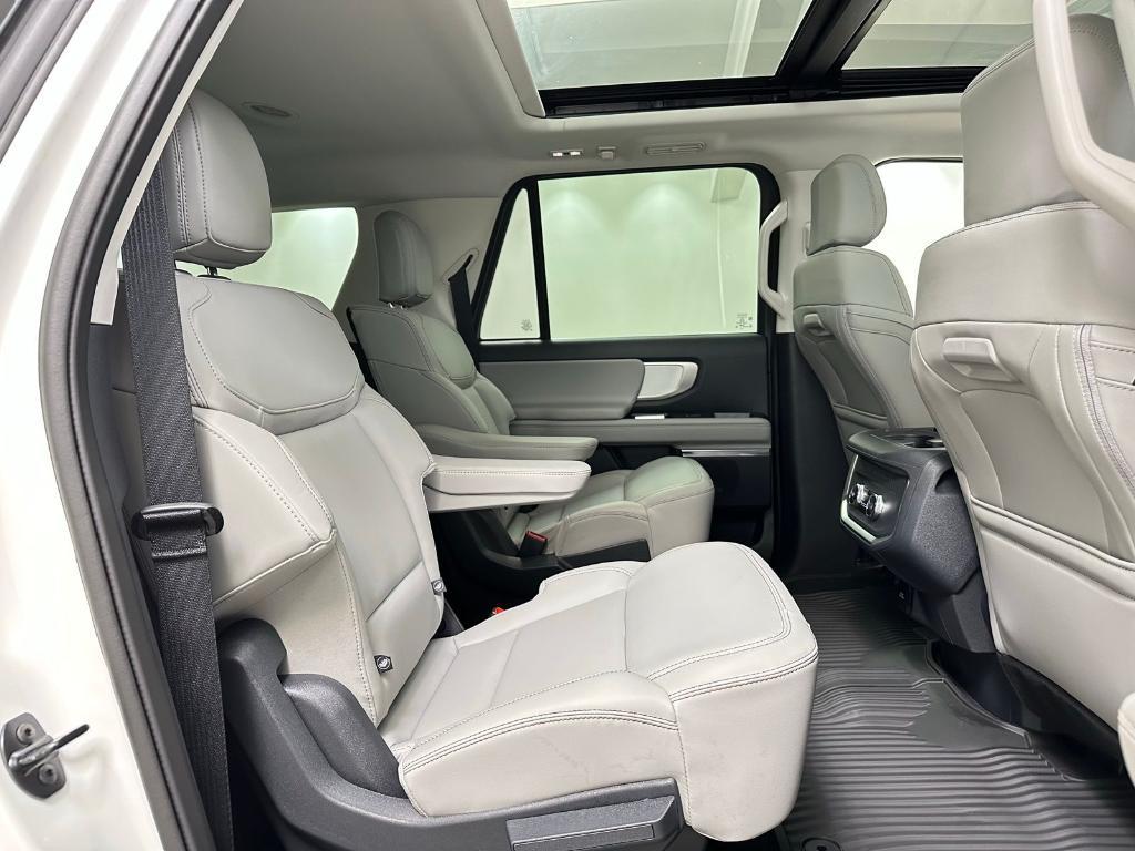 new 2025 Ford Expedition Max car, priced at $72,890