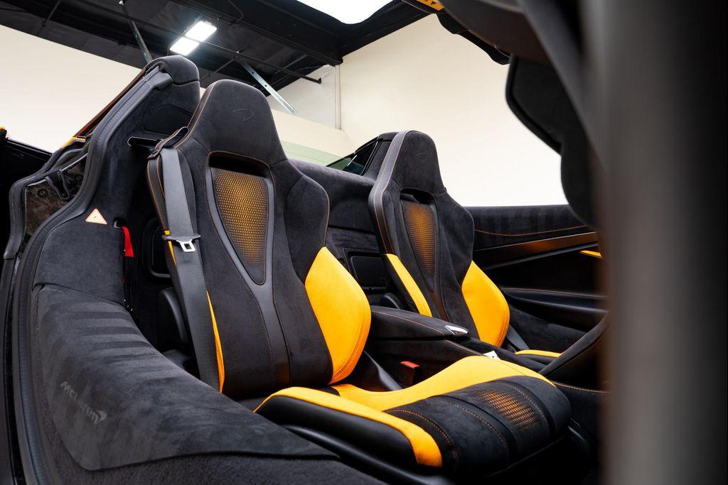 used 2025 McLaren 750S car, priced at $329,000