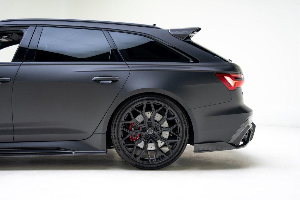 used 2025 Audi RS 6 Avant car, priced at $174,900