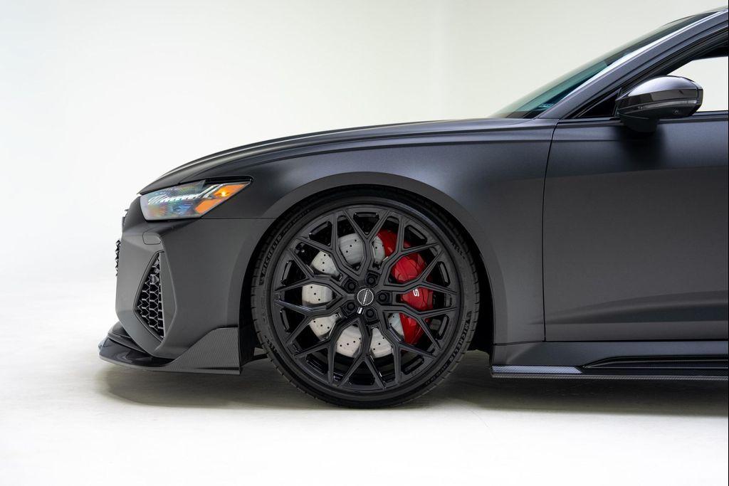 used 2025 Audi RS 6 Avant car, priced at $174,900